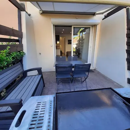 De La Roquille Apartamento *